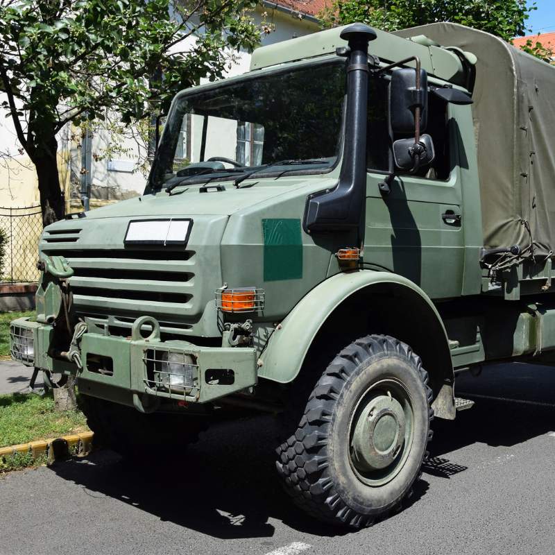nettoyer-moteur-vehicule-militaire-h2ccm